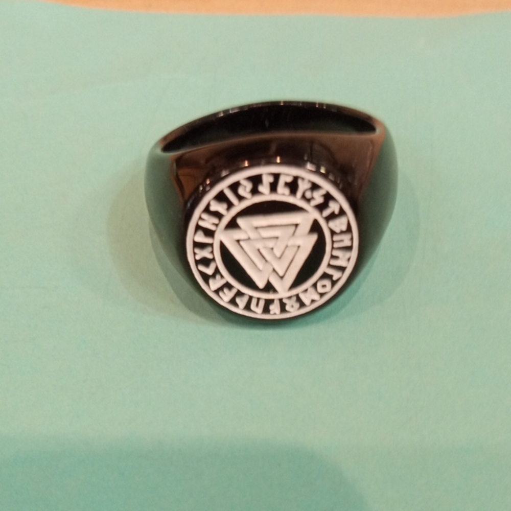 Northern Viking Sz 13 Ring